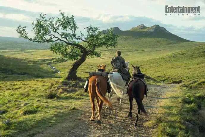 《权力的游戏》前传《七王国的骑士：邓肯与伊戈》预计2026年1月开播，第一季共6集，新剧照公开封面图