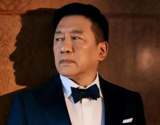 东方卫视首播！48集烧脑谍战大剧，全员实力派，猎杀时刻一触即发封面图