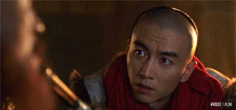 才播4集，全网曝光1个亿，面黄肌瘦满口黄牙的陈晓给内娱上了一课封面图