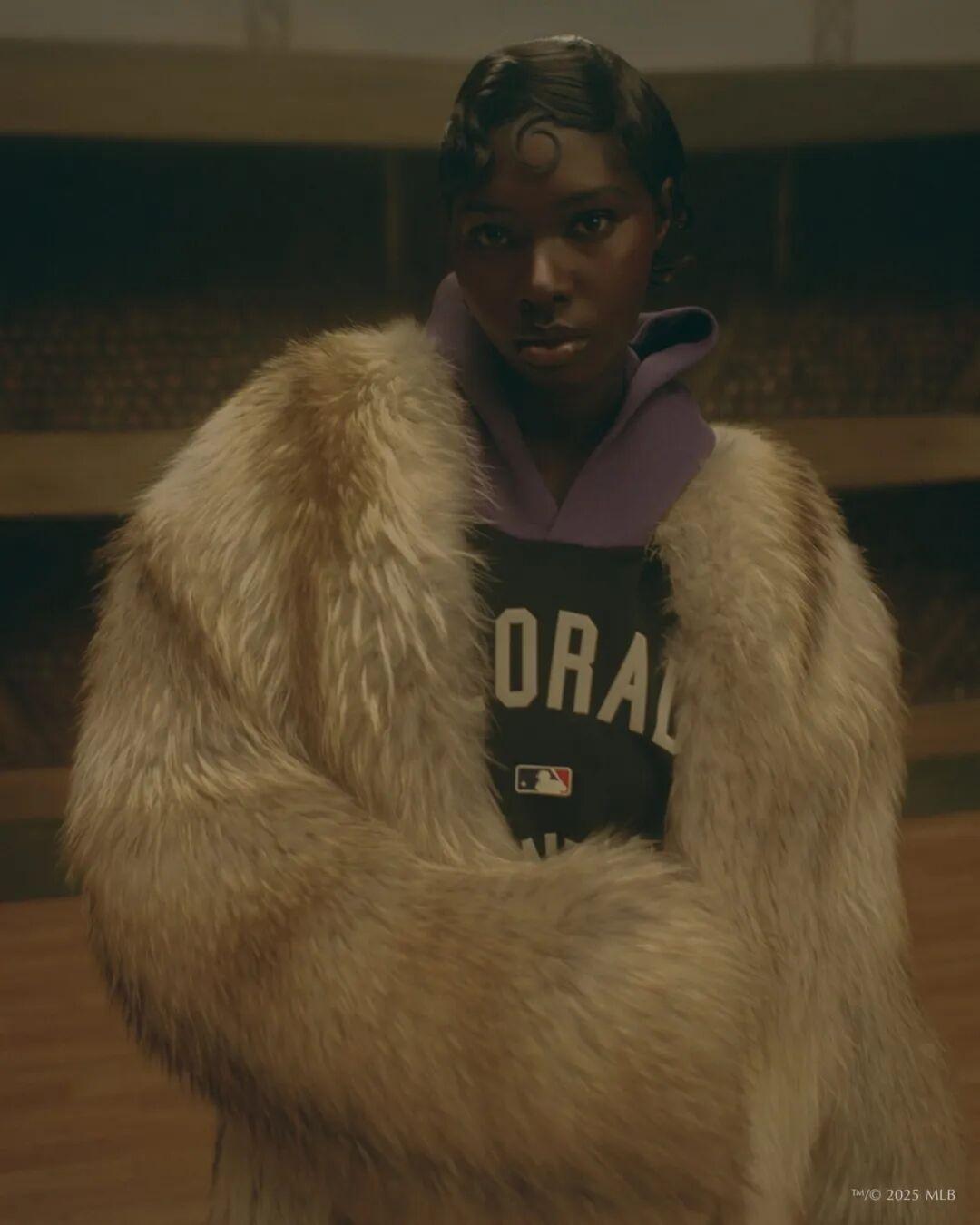 《猎魔人》第四季预告释出；法拉利发布全新旗舰跑车封面图