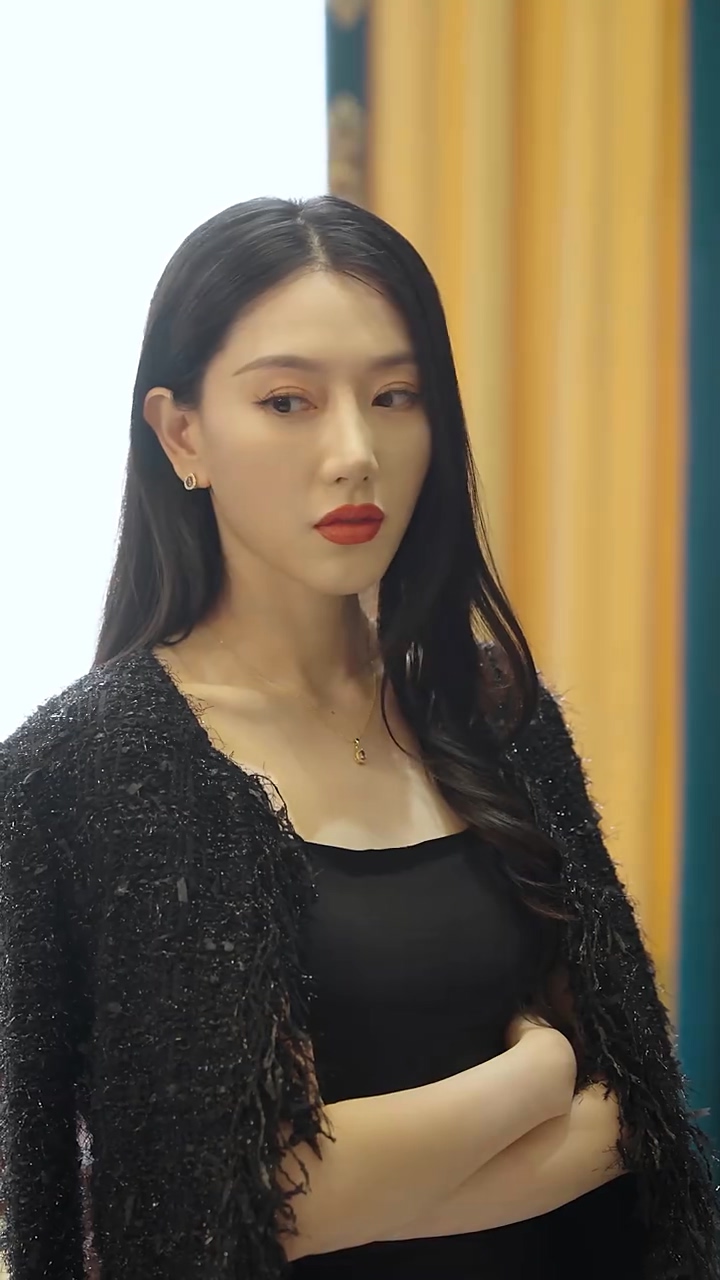 短剧神级龙卫封面图