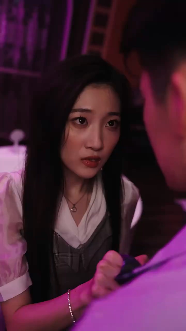 秦总，嗜爱成瘾封面图