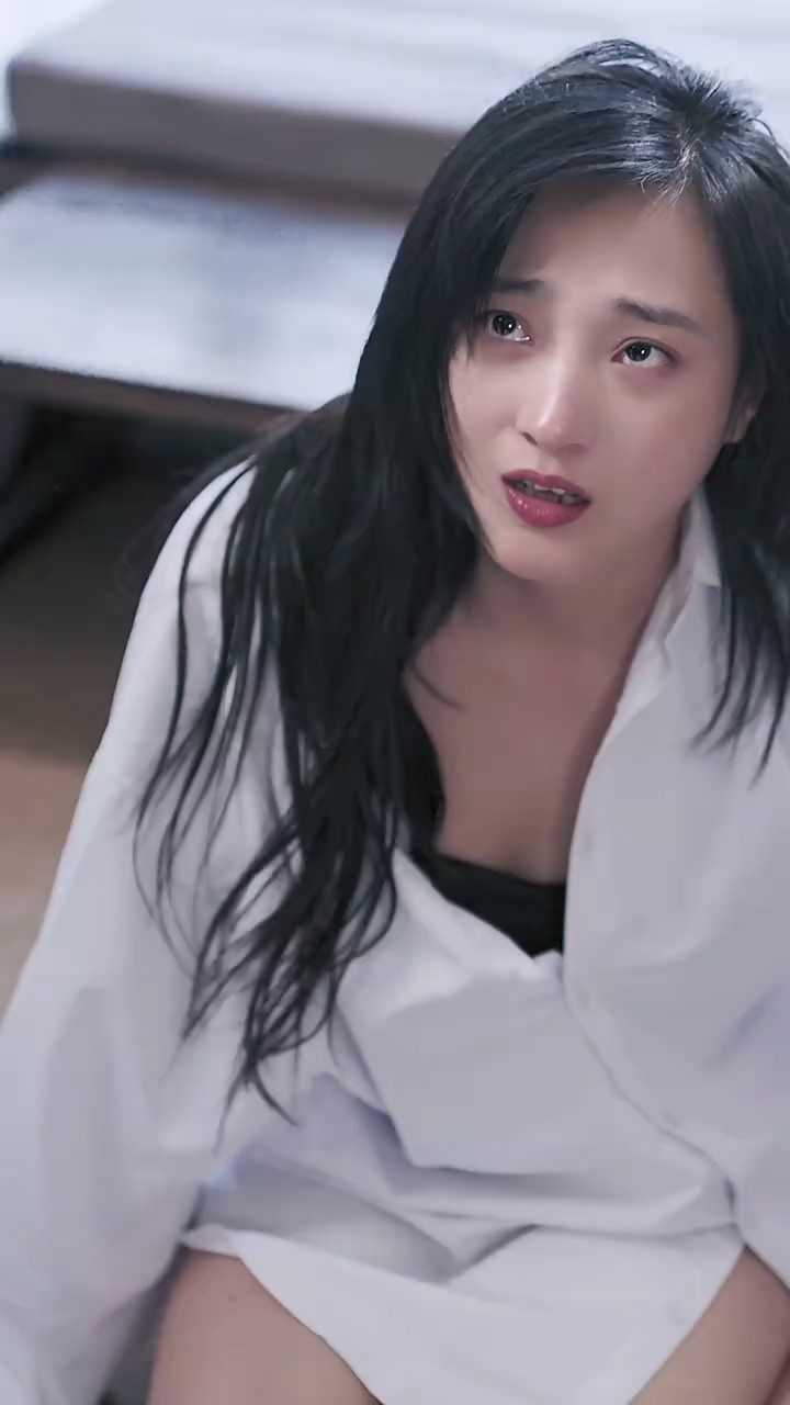 蚀骨囚爱封面图